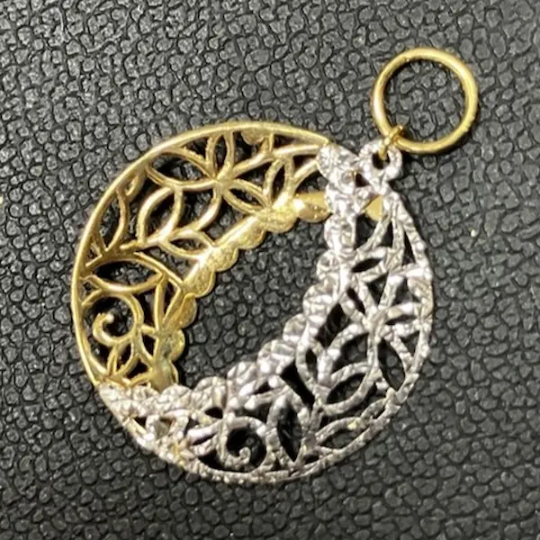 K18　ペンダントトップ　0.6g