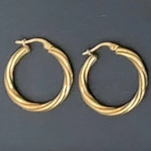 K18　ピアス・イヤリング3.2g