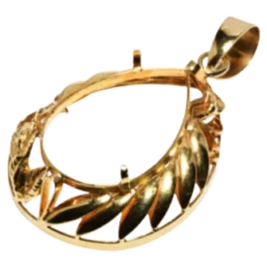 金のペンダントトップ