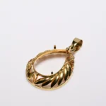 18金 (K18) 石の取れたペンダントトップ