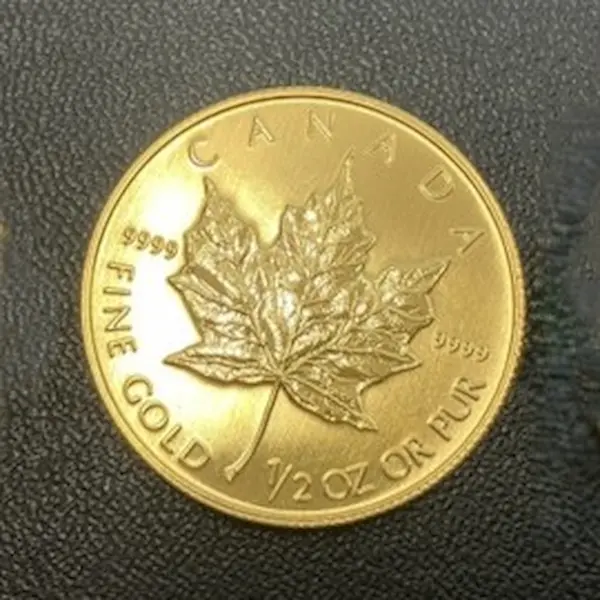 K24　メイプルリーフ金貨　1/2oz　15.5g