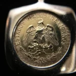 K21.6　メキシコペソ金貨　ネックレストップ　1.6g