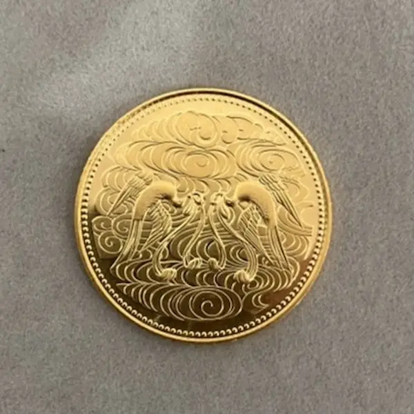 天皇陛下御在位60年記念10万円金貨