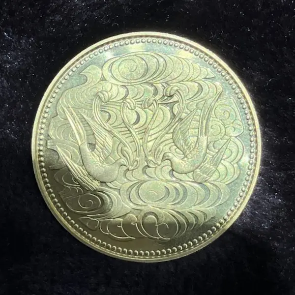 天皇陛下御在位60年記念10万円金貨