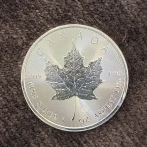 SV1000　メイプルリーフ銀貨　1oz　31.1g