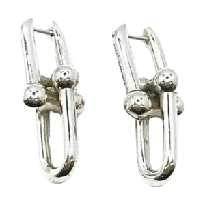 ピアス