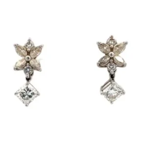 プラチナ900 (Pt900) ダイヤ付きピアス