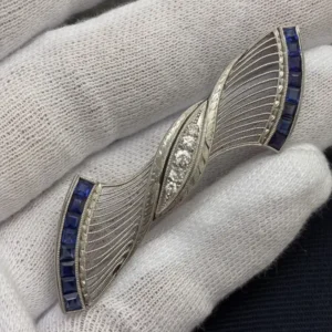 Pt500　ブローチ　8.4g