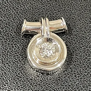 Pt900　ペンダントトップ　3.2g