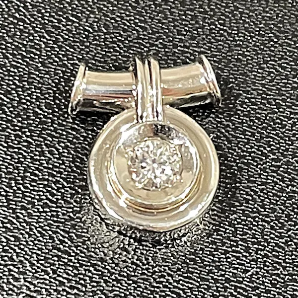 Pt900　ペンダントトップ　3.2g