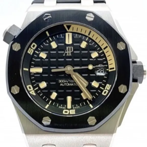 オーデマ ピゲ ロイヤルオーク オフショアダイバー 15720CN.OO.A002CA.01 ブラック